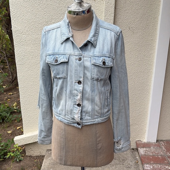 PAIGE distressed frayed adorable cropped jean jacket from Bloomingdale’s - Picture 3 of 15